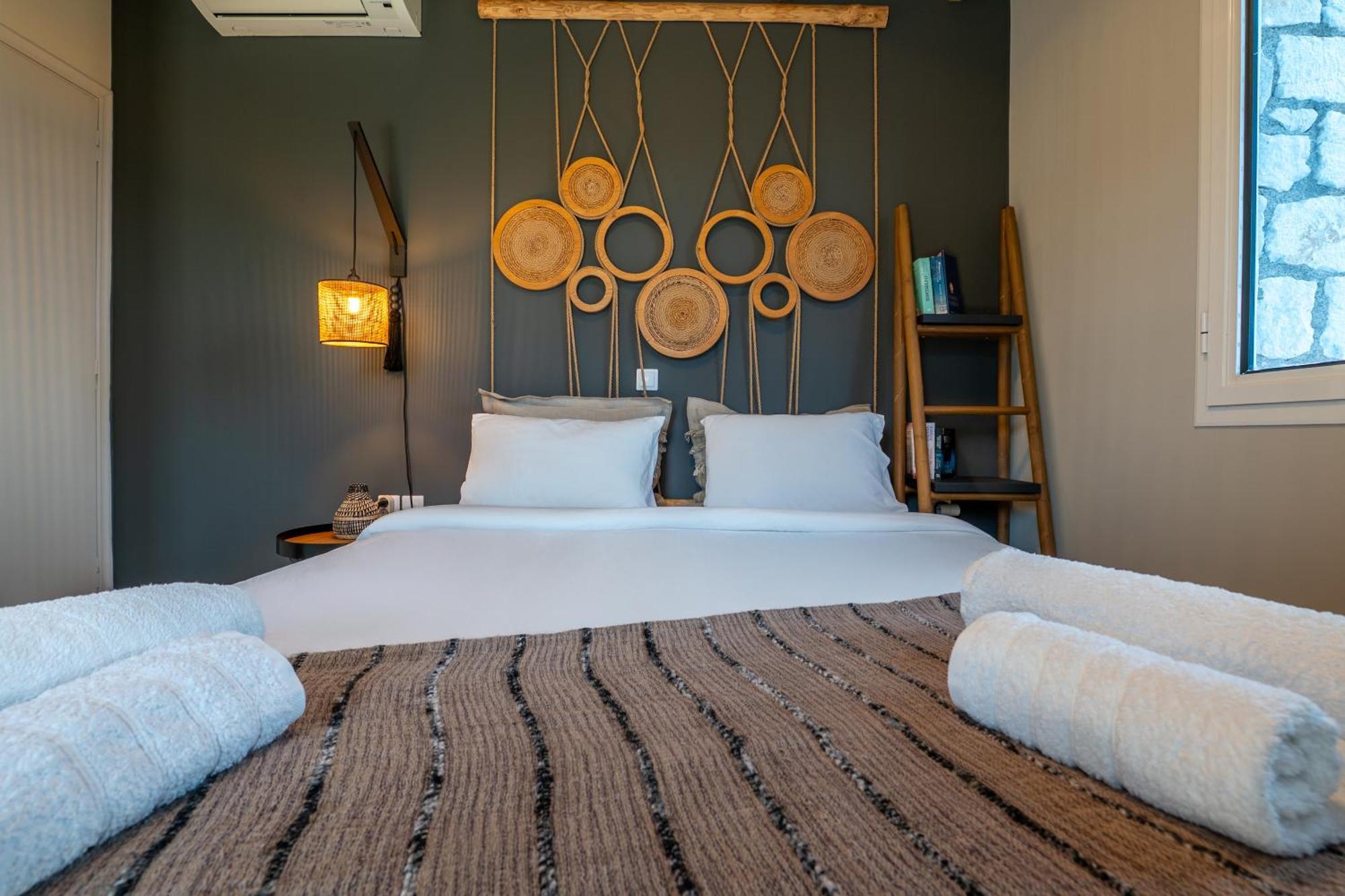 Tyros Boutique Houses Villas Room photo